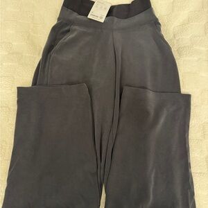 Athleta Seasoft Pants